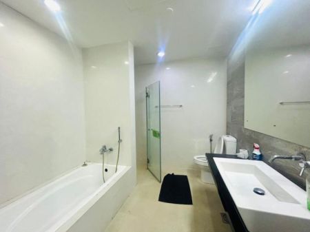 Bathroom - Apartment For Rent – Emperor