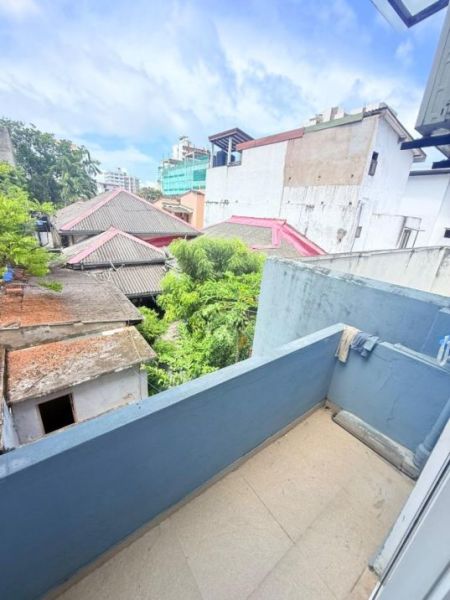 Exterior - House For Rent – Colombo 06