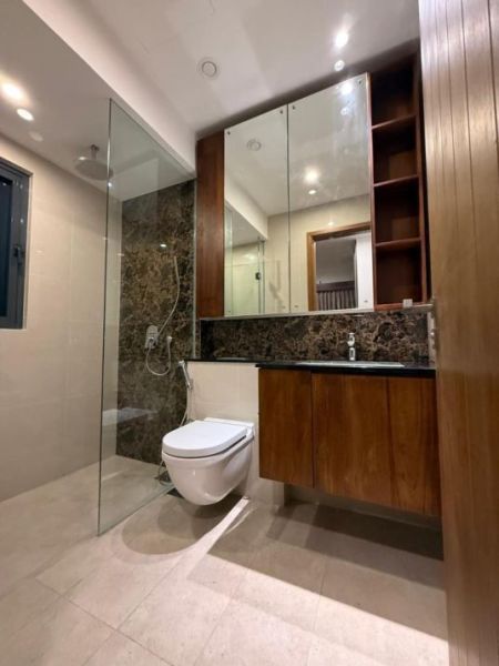 Bathroom - Capitol Twin peaks 2 bedrooms furnished apartment rent -Colombo 2 