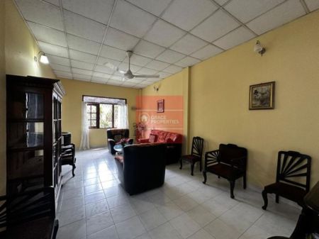 Living Room - House for Sale in Hokandara, Great to live in or to Invest, Priced to Sell.