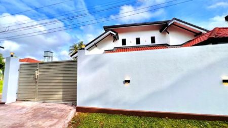 Exterior - Daluakotuwa Brand New Fully Completed Super House for sale in Negombo 