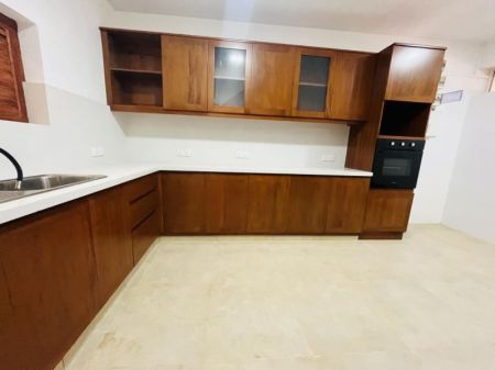 Kitchen - Super House In Colombo 07 with a lovely garden for Rs 1799 a month. Great Deals from Sri Lanka’s TOP REALTOR, Romesh 