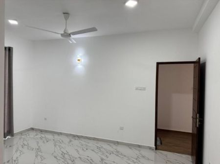 Bedroom - Luxury 4 Bedroom house for Rent at Battaramulla | LKR 275,000 per Month (Negotiable) (EM016AC)