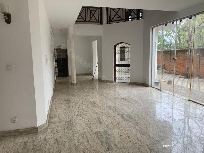 House for sale in Rajagiriya