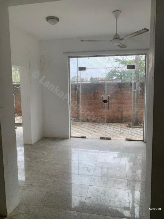 Bathroom - House for sale in Rajagiriya