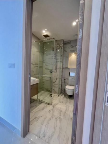 Bathroom - 606/brand new/Mount Lavinia views/02beds/for sale in Colombo -03/Kolpity.