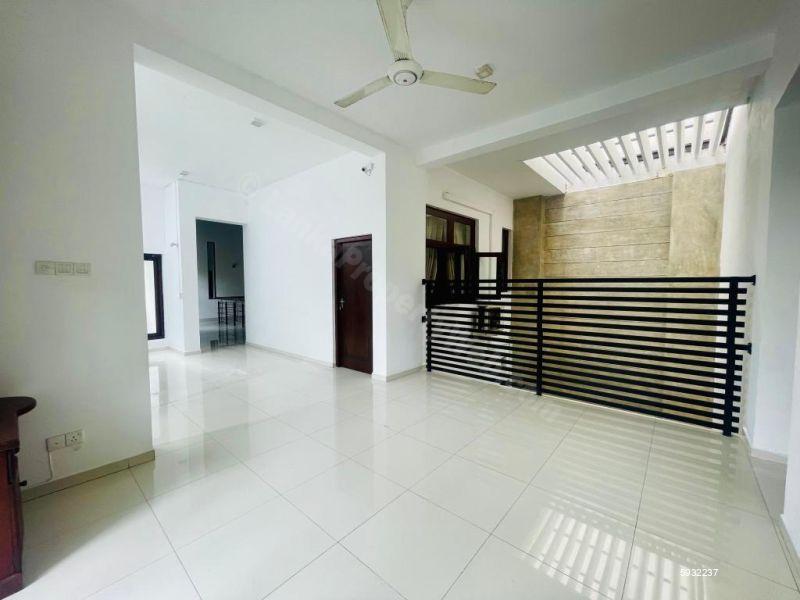 House for sale in Malabe