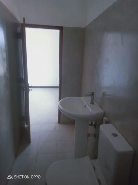 Bathroom - 3 Bedroom House For Sale in Moratuwa  - PDH178