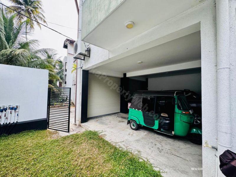 Exterior - Apartment for sale in Battaramulla