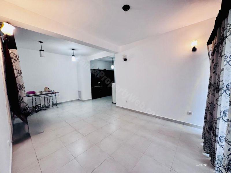 Apartment for sale in Battaramulla