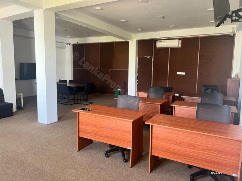 Commercial for rent in Dehiwala