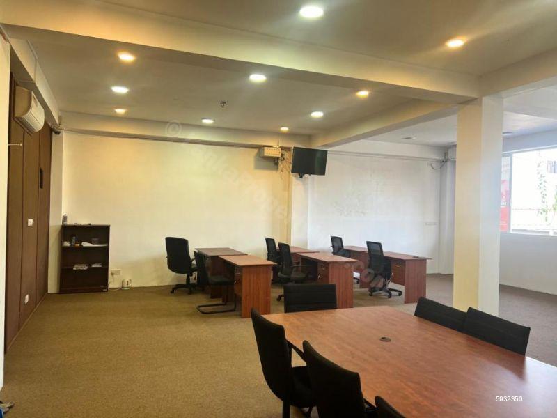 Commercial for rent in Dehiwala