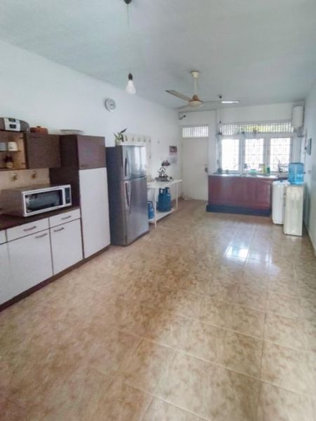 Kitchen - Colombo 7 House selling for land value