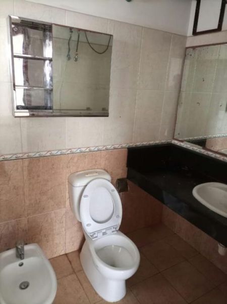 Bathroom - St. Micheal's - 03 Bedroom Unfurnished Apartment for Sale in Colombo 03 (A6125)