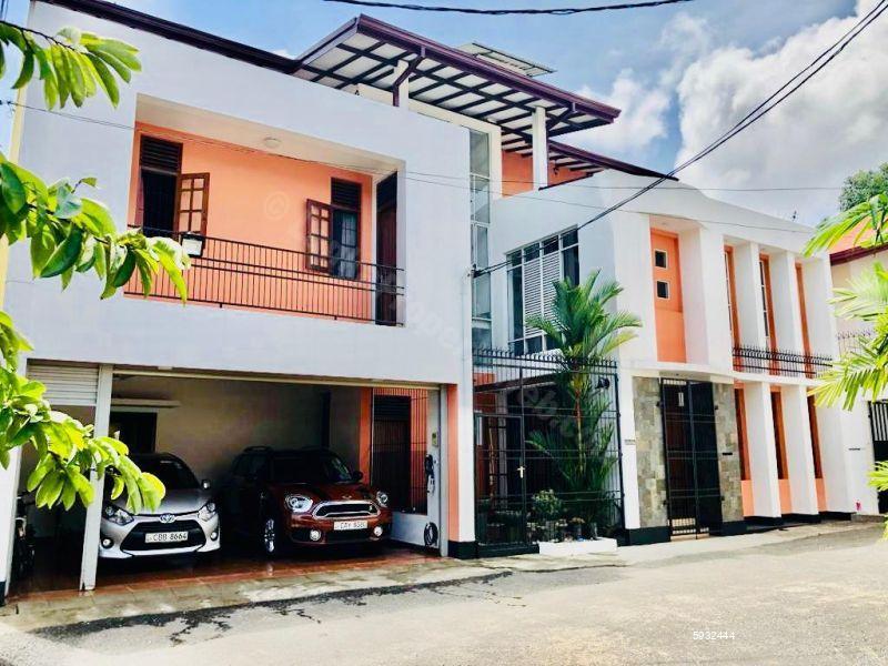 House for sale in Dehiwala
