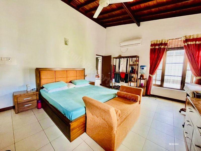 House for sale in Dehiwala