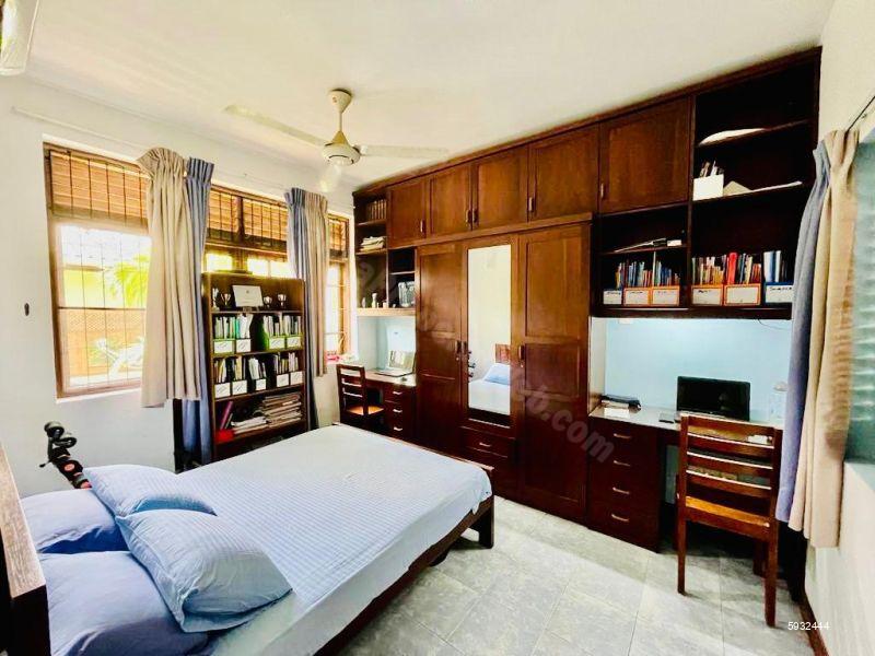 House for sale in Dehiwala