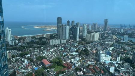 Exterior - 🏢 Luxury Apartment For Rent – Capital Twin Peaks, Colombo 02 - PDA230