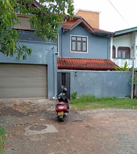 Exterior - RENT | Spacious 3 Bedroom First Floor | Colombo 5
