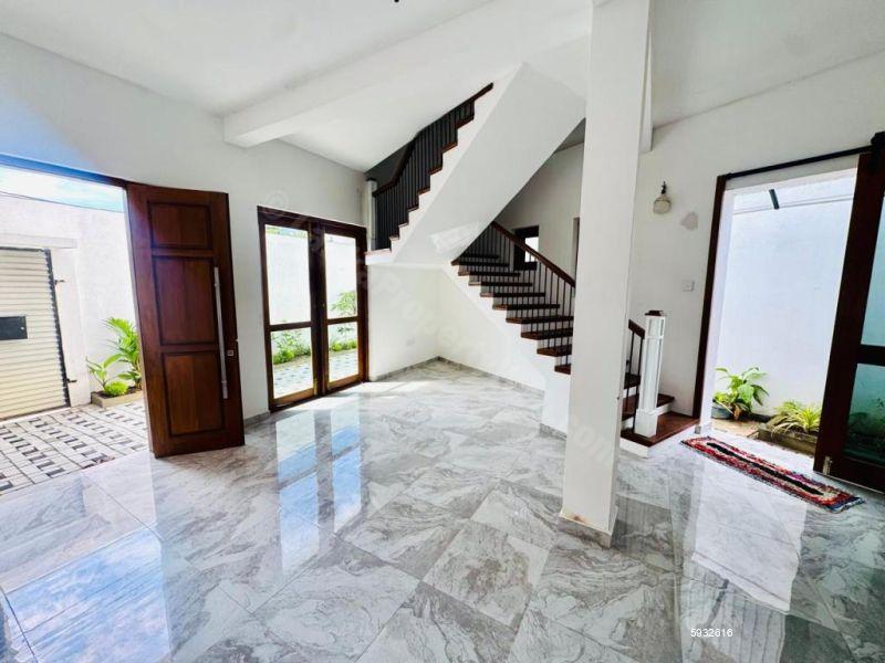 House for sale in Boralesgamuwa