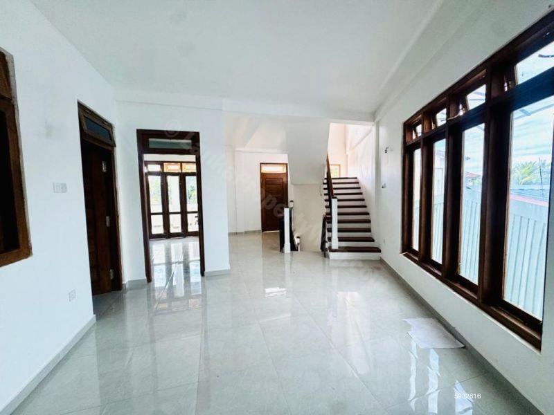 House for sale in Boralesgamuwa