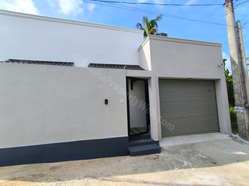 House for sale in Malabe