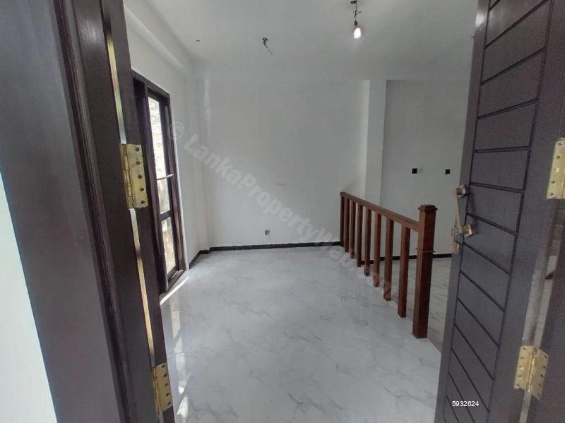 House for sale in Kadawatha