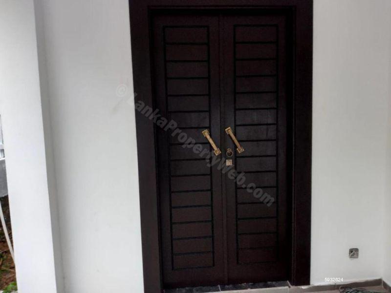 House for sale in Kadawatha