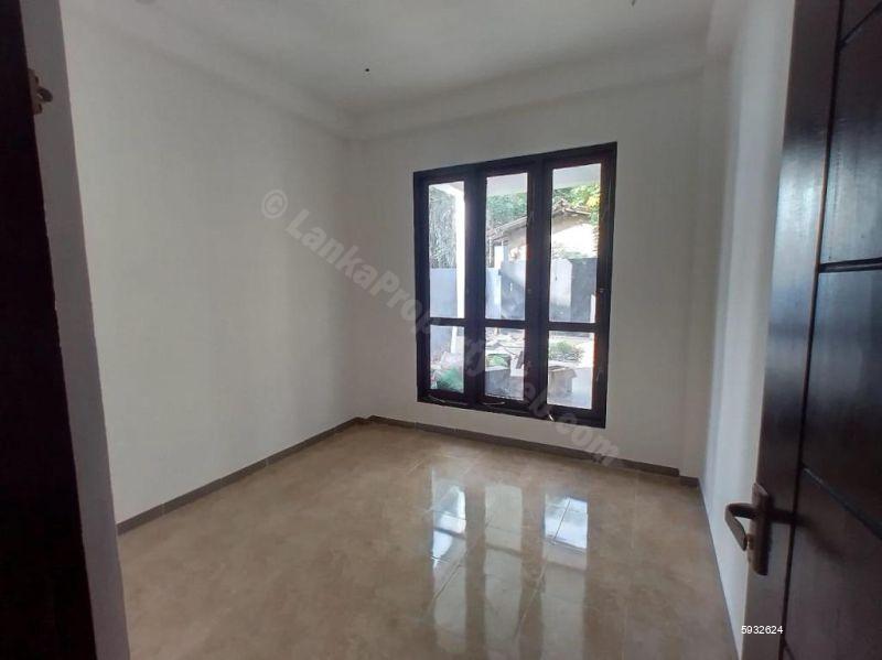 House for sale in Kadawatha