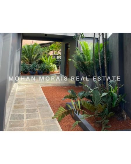Exterior - House for Rent Shanthi Lane - Battaramulla 