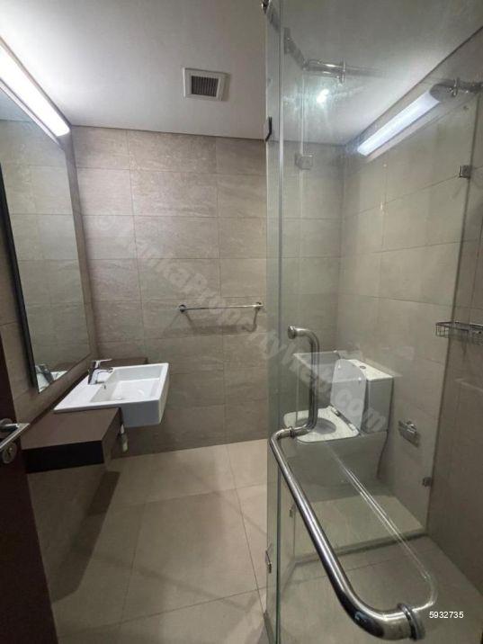 Bathroom - Apartment for rent in Colombo 2