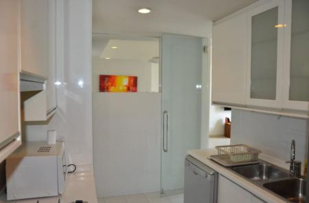 Kitchen - 🏢 Emperor Apartments For Rent In Colombo 03 - PDA503  