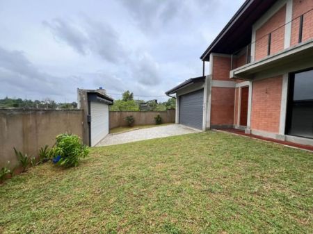 Exterior - House for Sale in Kahathuduwa |LKR 55 Million (HS4837)