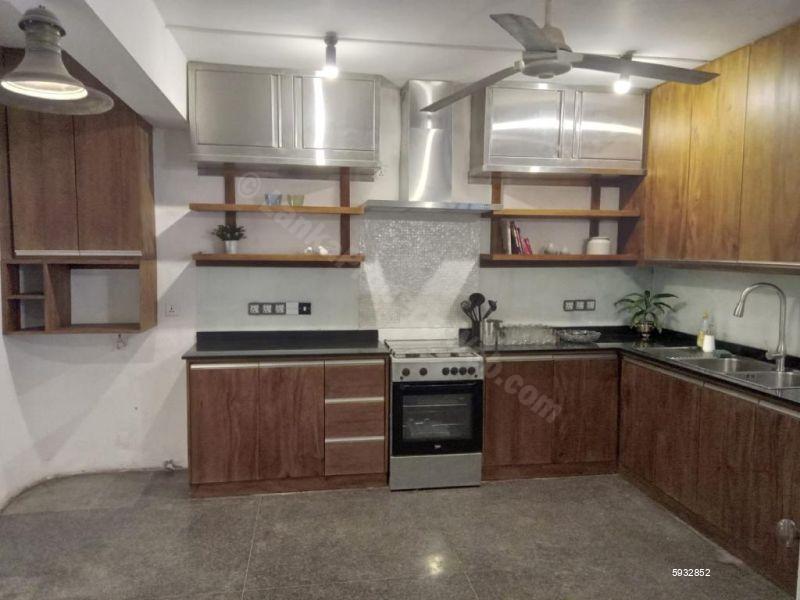 Kitchen - House for rent in Colombo 5