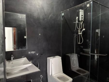 Bathroom - House  For  Sale  In Nugegoda  -code Add 878
