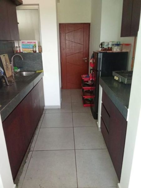 Kitchen - Golden Arc/Railway Avenue/2088sqft/unfurnished/03beds/for sale in Nugegoda