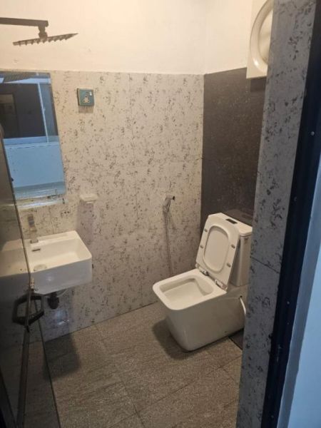 Bathroom - Palmyra Court/03beds/for sale in Colombo-03/Kolpity.