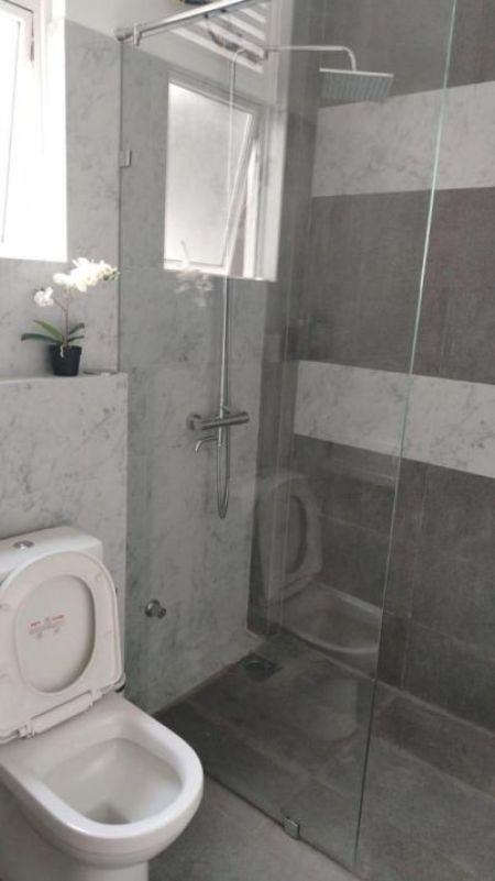 Bathroom - Private Apartment/Rajagiriya road facing/furnished/02beds/for rent in Rajagiriya.