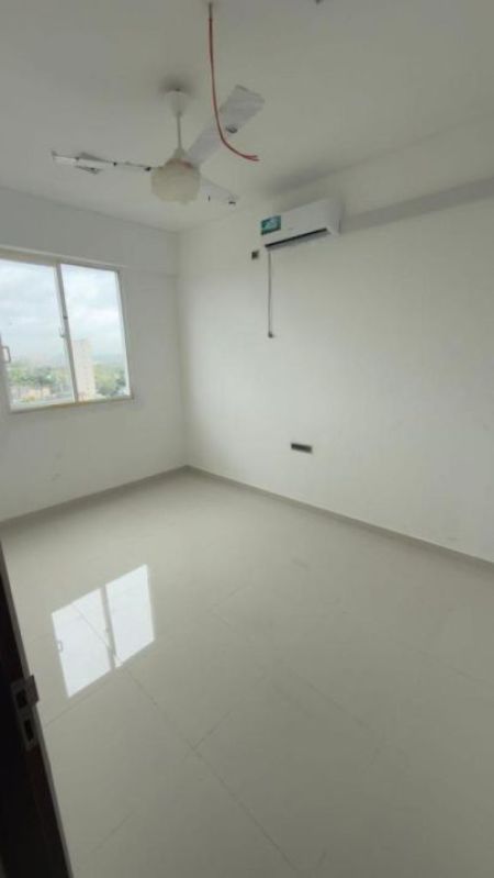 Bathroom - Westbury/near to Nalanada/panthouse/brand new/02beds/for sale in Colombo-10.