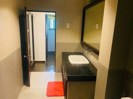 Bathroom - ￭ Horton Place ￭ 04BR House For Rent ￭ (NK11566)