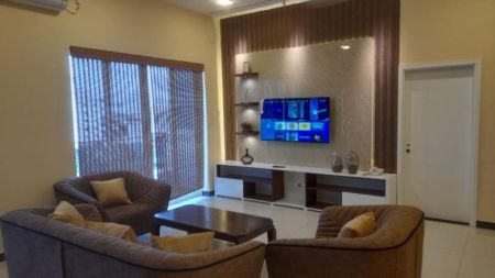 Living Room - Blue Ocean/Furnished/04beds/for rent in Mount Lavinia 