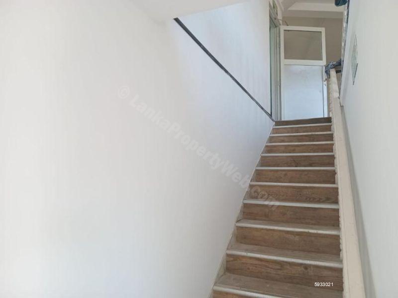 Commercial for rent in Colombo 6