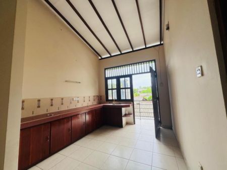Kitchen - (RR660) Upper Floor House for Rent in Ratmalana