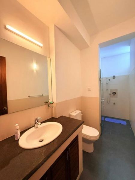 Bathroom - Apartment Complex for Sale in Colombo 07 (A4621) 