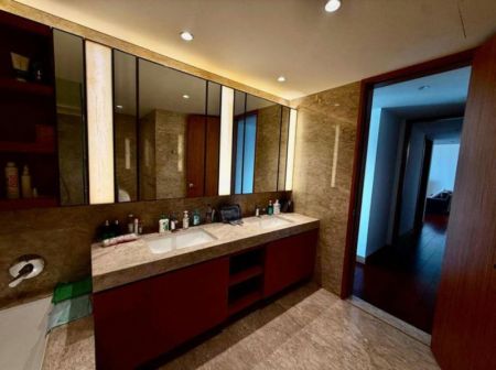 Kitchen - Shangri-La - 02 Bedroom Furnished Apartment for Rent in Colombo 02 (A5732)