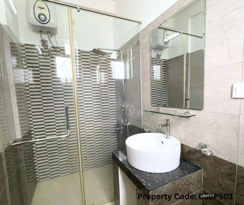 Bathroom - Apartment for rent in Colombo 6