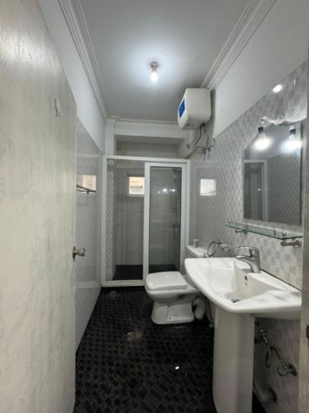 Bathroom - Kalubowila Fully Furnished 3-Bedroom Apartment for Short-Term Rental. (Property Code: CSA401)