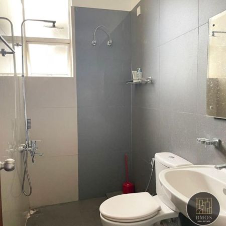 Bathroom - Apartment for sale ata Emerald Residencies - Dehiwala