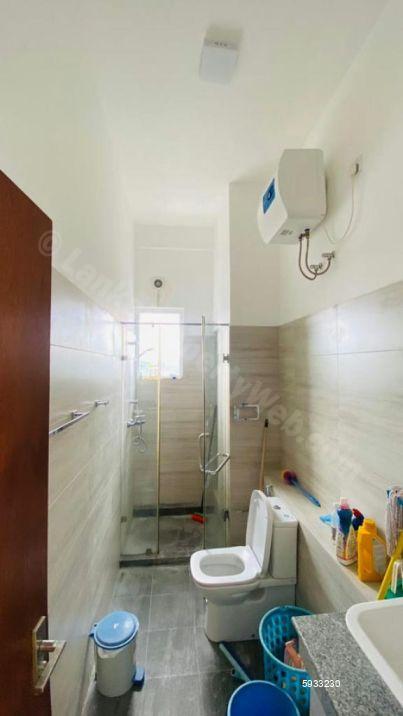 Bathroom - Apartment for sale in Colombo 8