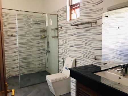 Bathroom - 7 Bedroom House for Sale in Gonawala, Kiribathgoda |LKR 250 Million (HS4841)